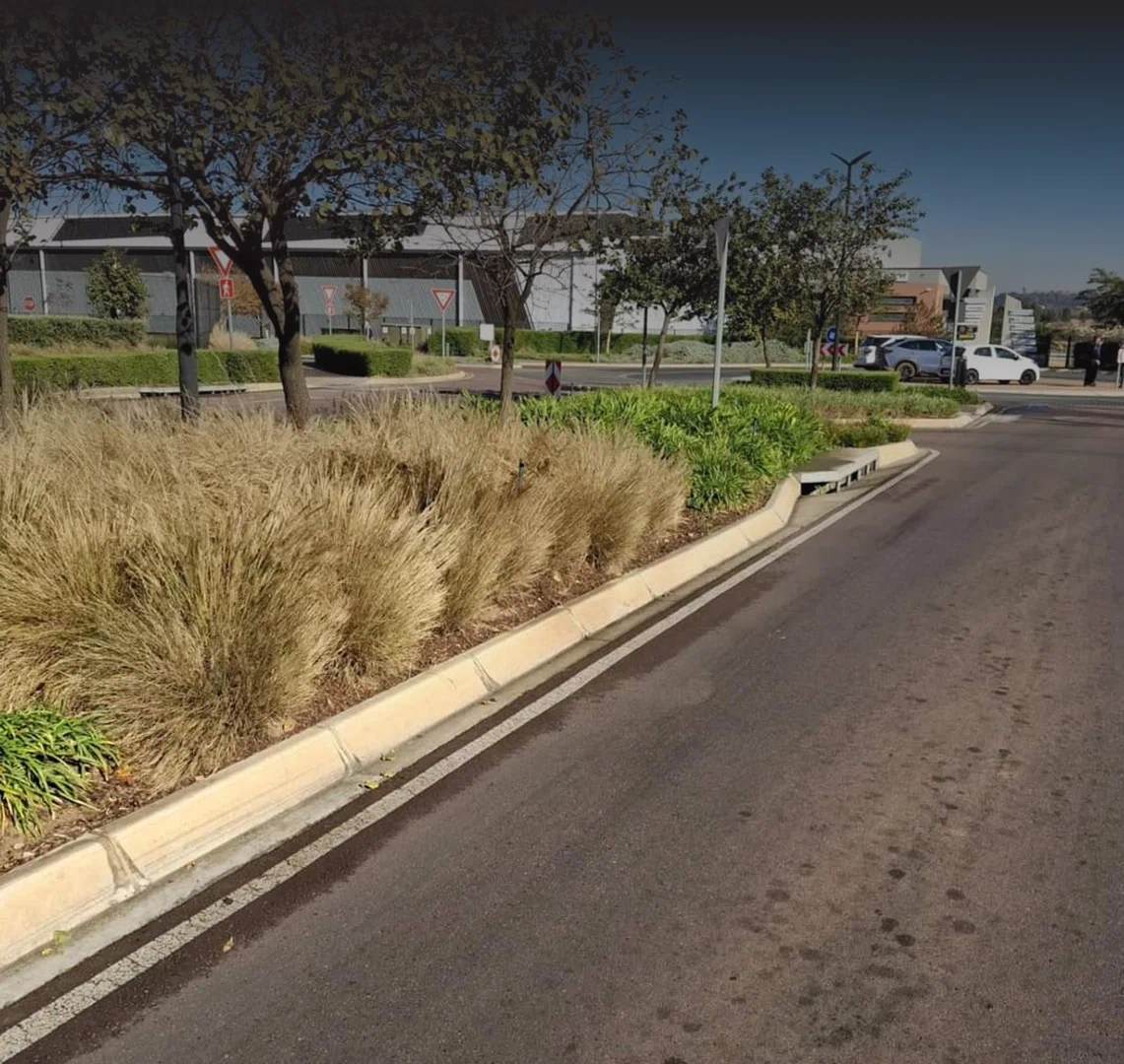 Landscape Specialist in Corporate, Industrial and Commercial Spaces